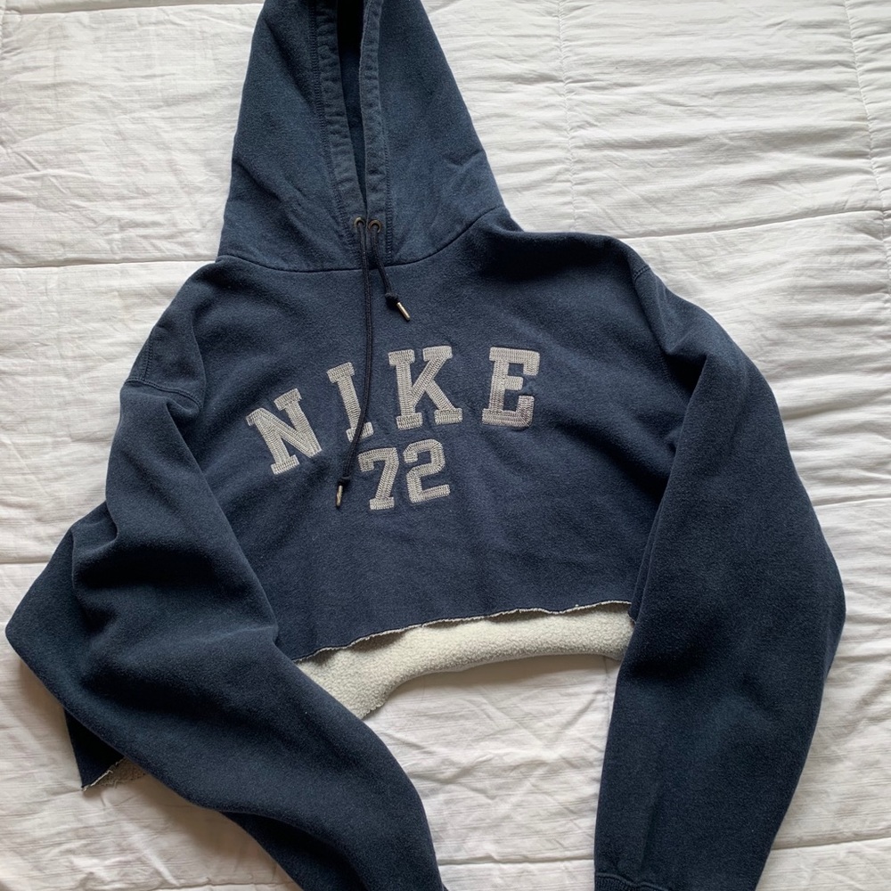 Cropped nike hoodie